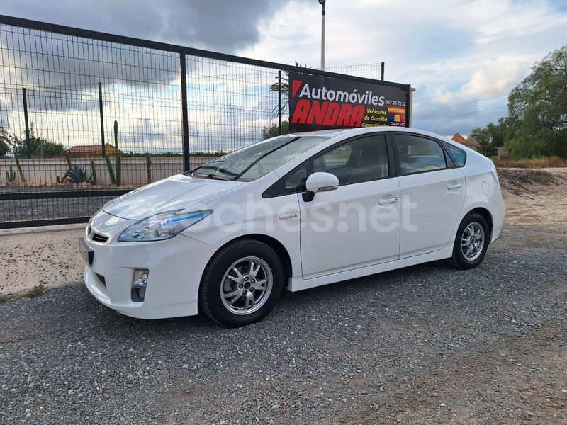 TOYOTA Prius 1.8 HSD ECO