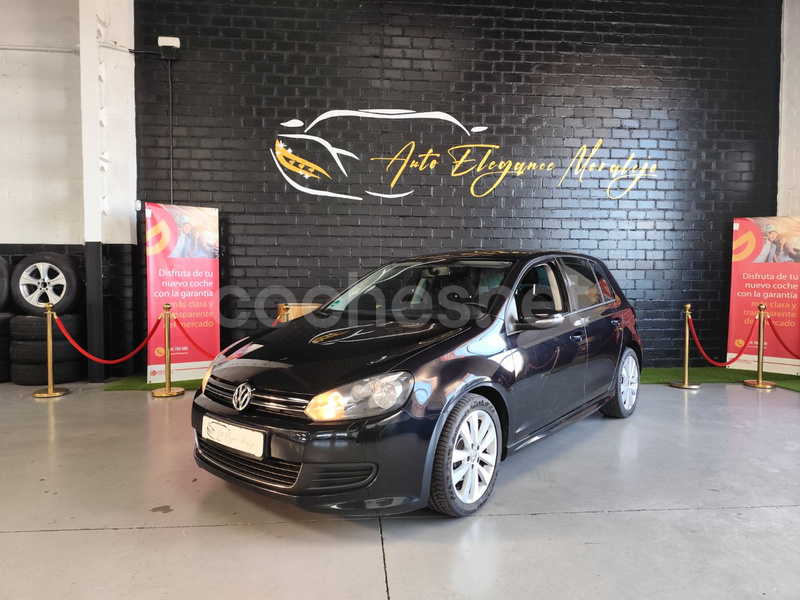 VOLKSWAGEN Golf 1.6 TDI 105cv DPF Sport 5p.