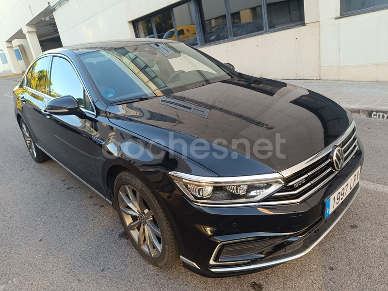 VOLKSWAGEN Passat GTE 1.4 TSI ePower 115kW  85kW DSG 4p.