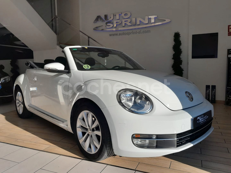 VOLKSWAGEN Beetle Cabrio 1.6 TDI 105cv Design 2p.