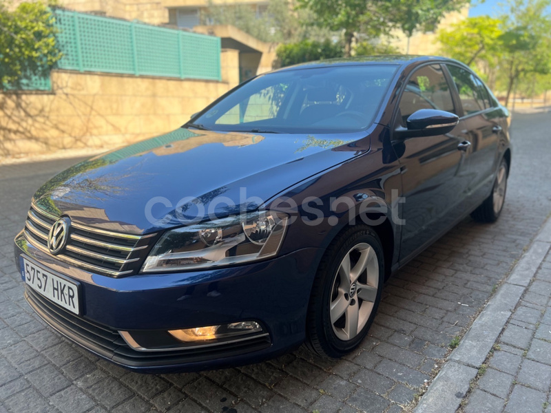 VOLKSWAGEN Passat 1.6 TDI 105cv Advance BlueMotion Tech 4p.