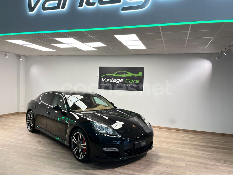 PORSCHE Panamera Turbo 5p.