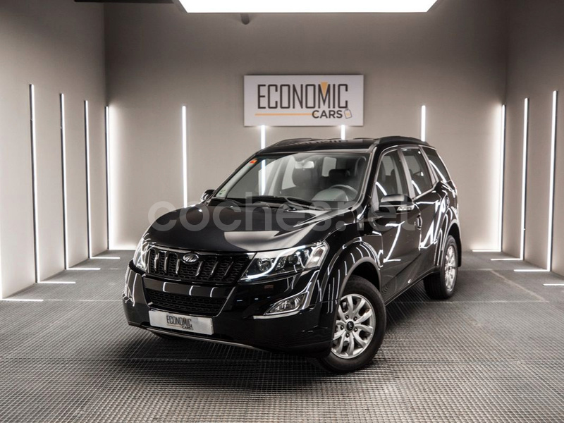 MAHINDRA XUV500 FWD 4X2 W8 7 plazas