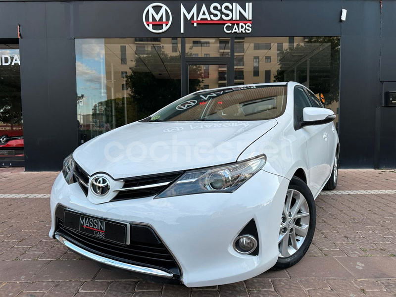 TOYOTA Auris 120D Advance 5p.