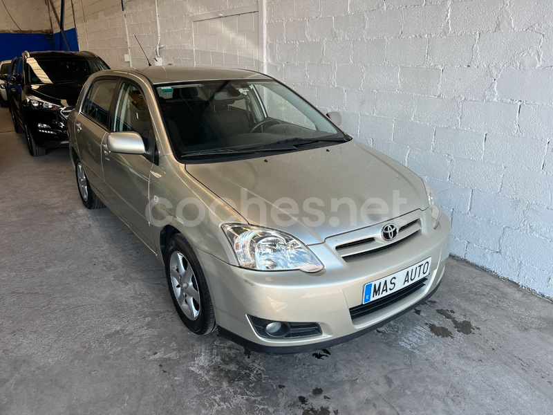 TOYOTA Corolla 1.6 VVTi Sol 4p.