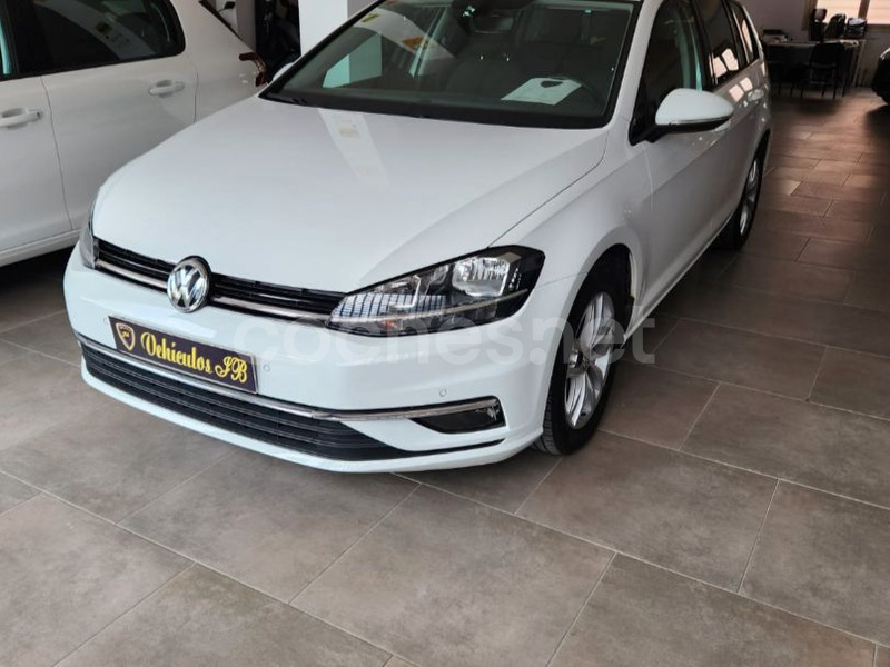 VOLKSWAGEN Golf Advance 1.6 TDI Variant