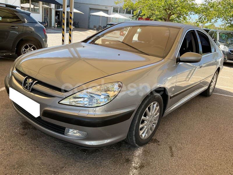 PEUGEOT 607 2.2i Pack 4p.