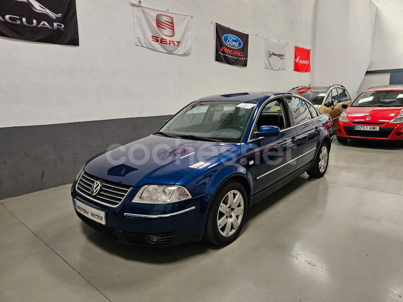 VOLKSWAGEN Passat 1.9 TDi 130CV Highline 4p.