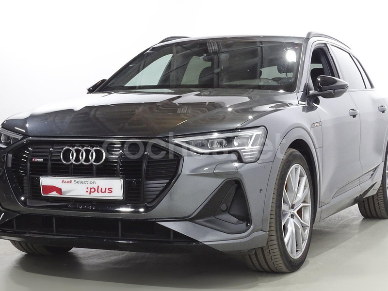 AUDI e-tron Black line 50 quattro