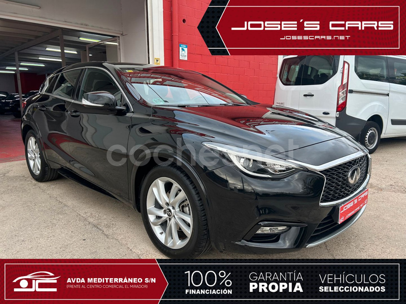 INFINITI Q30 1.5D PREMIUM 5p.