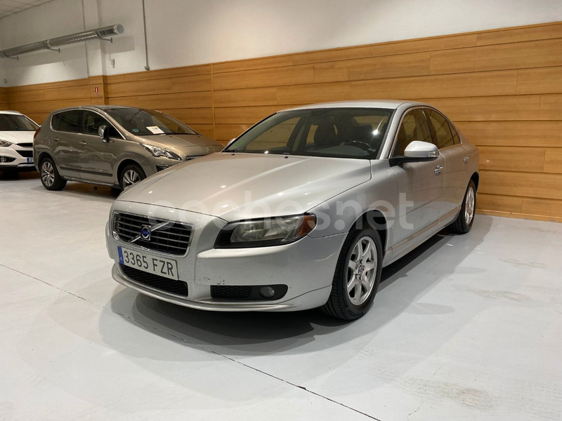 VOLVO S80 2.5T Summum 4p.