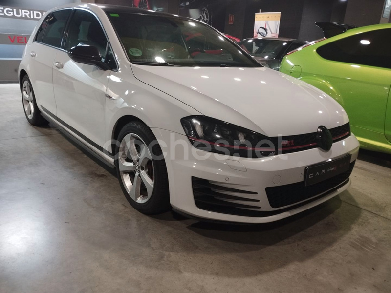 VOLKSWAGEN Golf GTI 2.0 TSI BMT