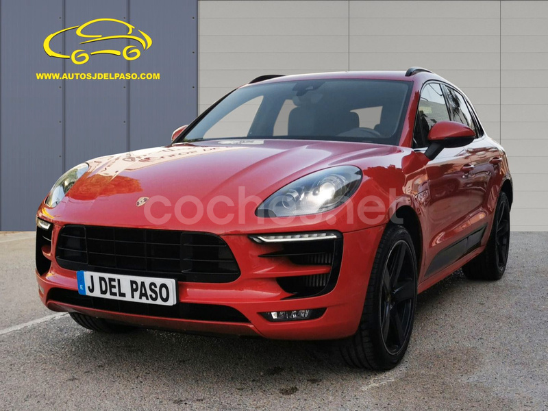 PORSCHE Macan Turbo