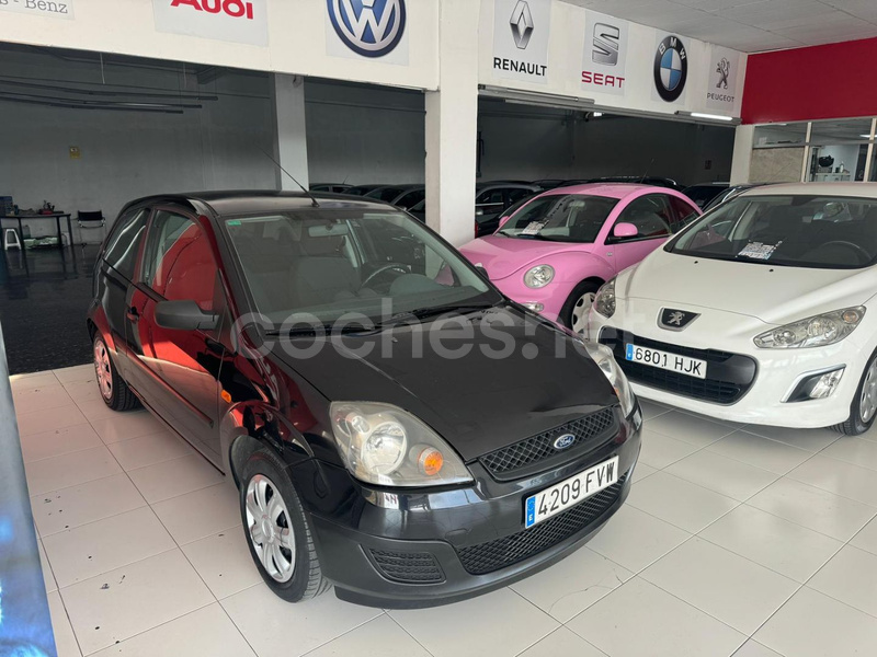 FORD Fiesta 1.3 Ambiente Coupe 3p.