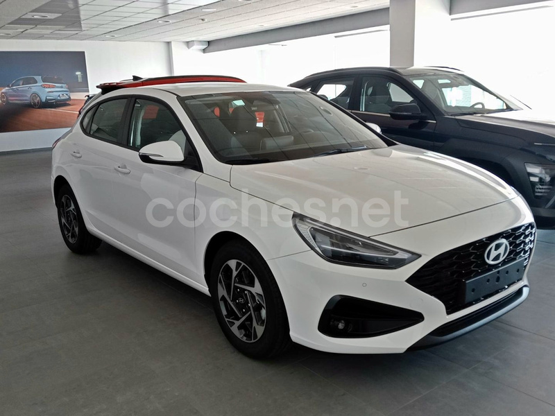 HYUNDAI i30 1.0 TGDI 48V Klass Fastback