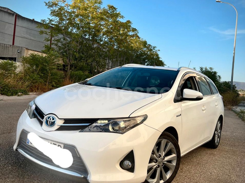 TOYOTA Auris Hybrid Active Touring Sports 5p.