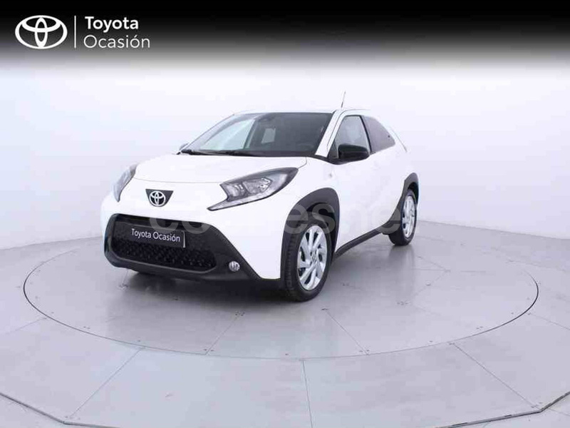 TOYOTA Aygo X Cross 1.0 VVTI Play