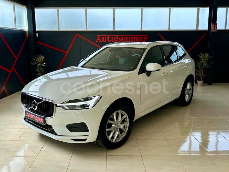 VOLVO XC60 2.0 D4 Momentum Auto