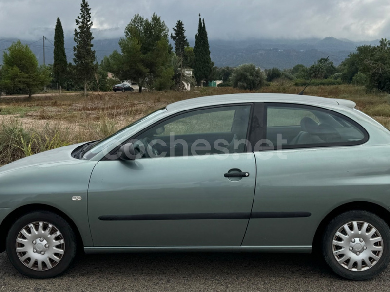 SEAT Ibiza 1.4i 16v 75 CV Fresh