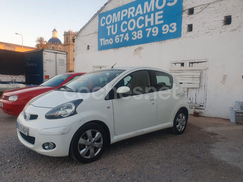 TOYOTA Aygo 1.0 VVTi Live 5p.