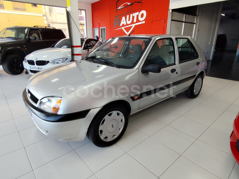 FORD Fiesta 1.3 Ambiente 5p.