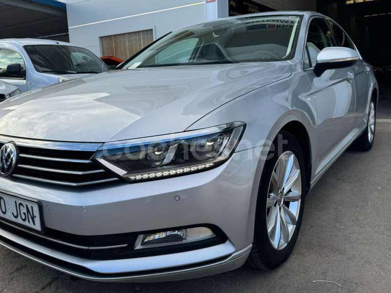 VOLKSWAGEN Passat Advance 2.0 TDI BMT DSG