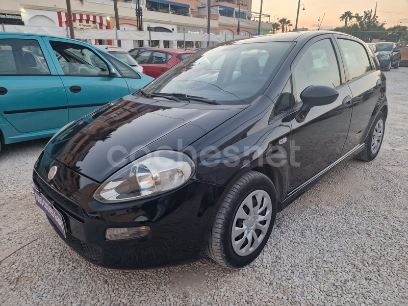 FIAT Punto 1.2 8v Pop 67 CV Gasolina 5p.