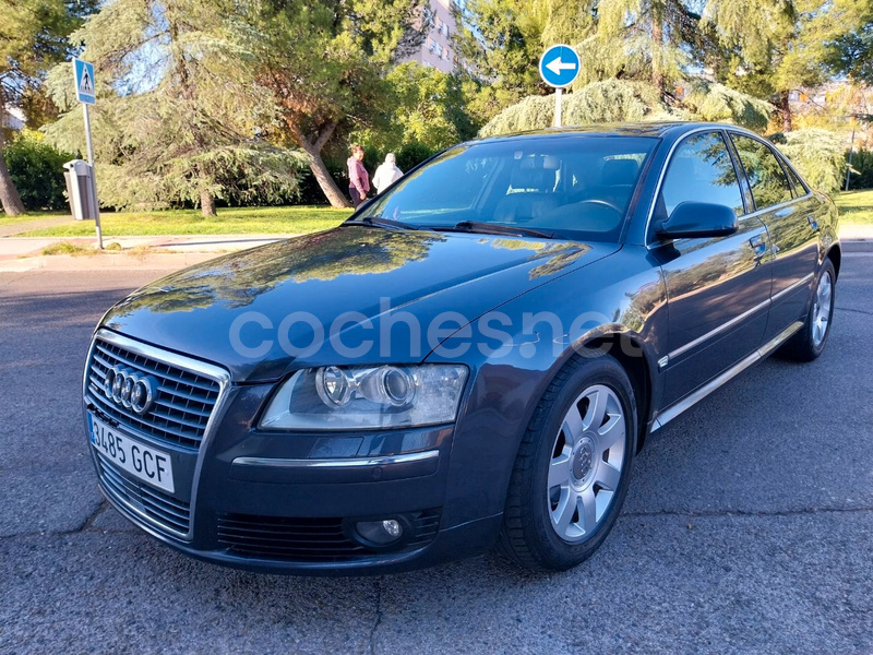 AUDI A8 3.0 TDI quattro tiptronic