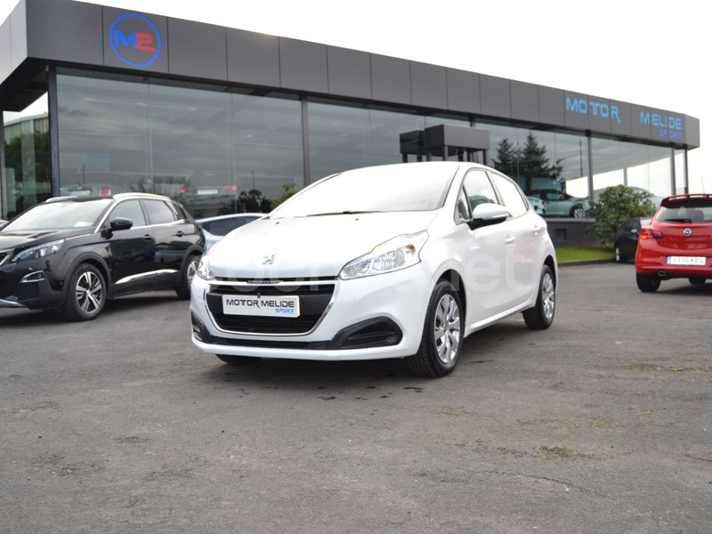 PEUGEOT 208 XAD BlueHDi