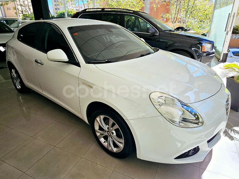 ALFA ROMEO Giulietta 1.6 JTDm 105cv Distinctive 5p.