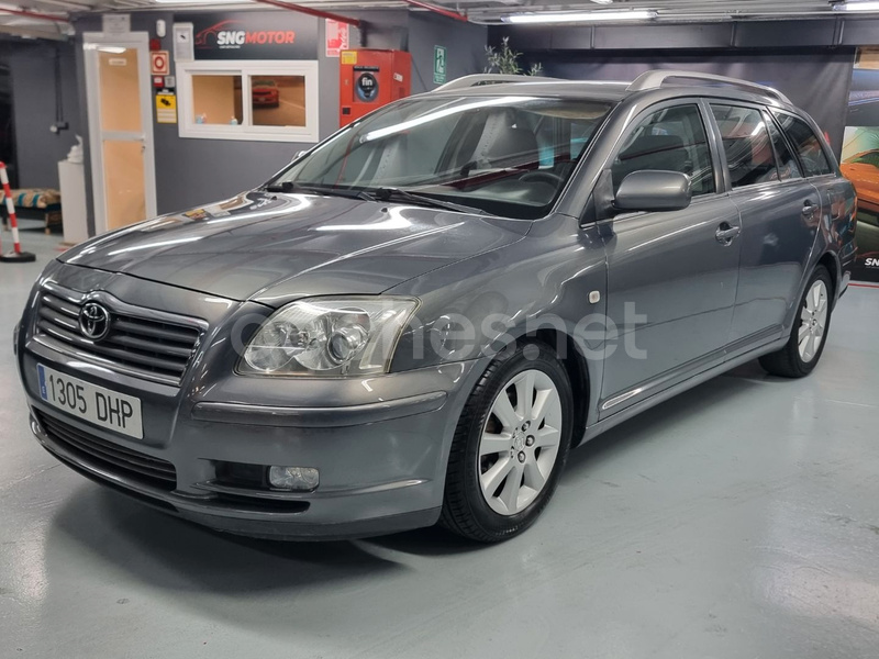 TOYOTA Avensis 1.8 VVTi SOL