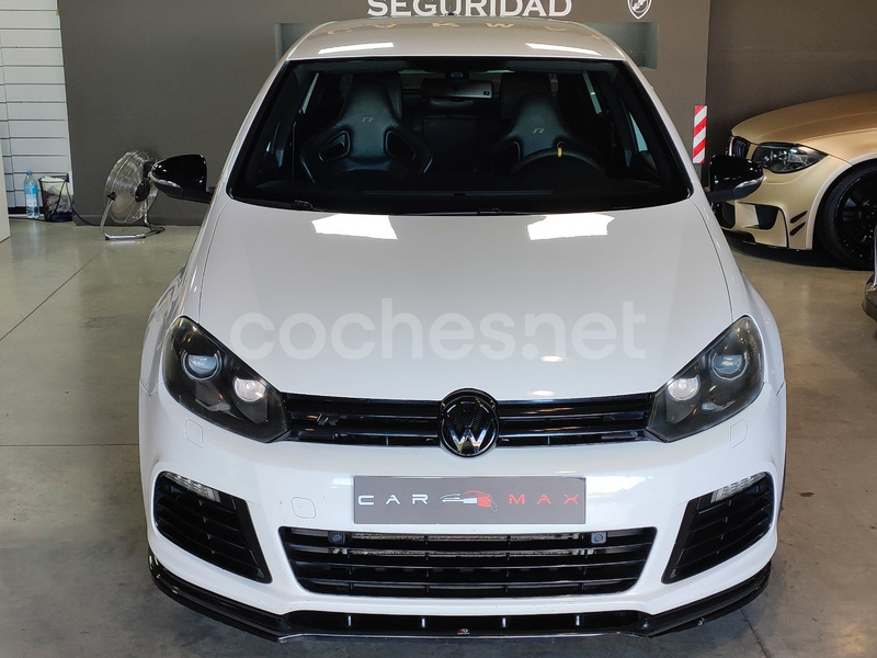 VOLKSWAGEN Golf 2.0 TSI DSG 4Motion R