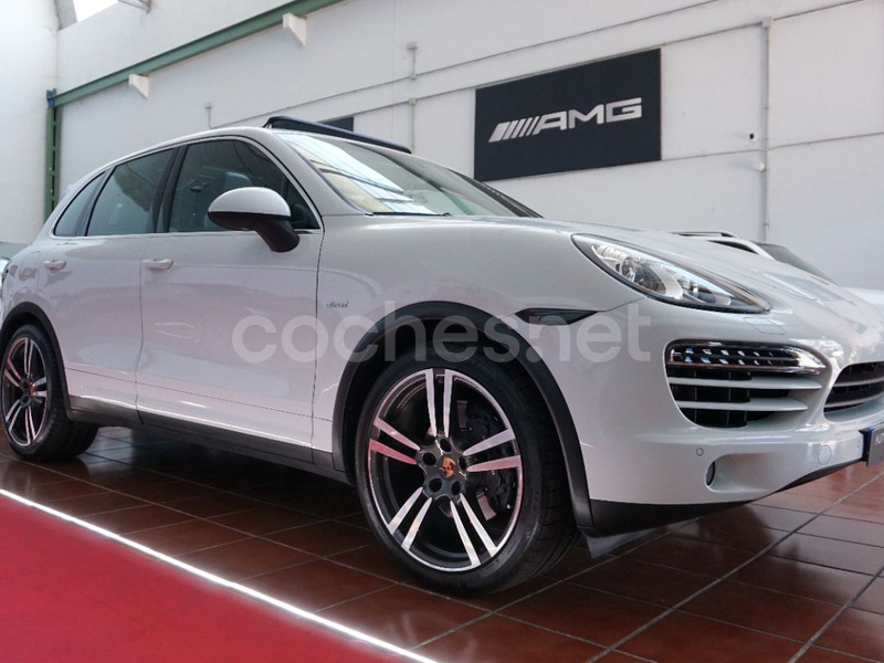 PORSCHE Cayenne 3.0 TD Platinum Edition Tiptronic