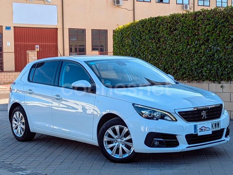 PEUGEOT 308 5p Style BlueHDi 130 SS EAT8 5p.