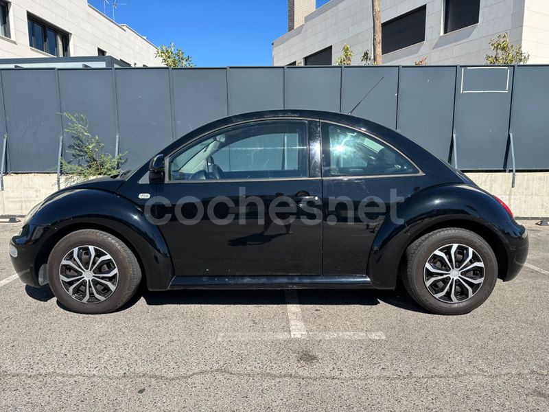 VOLKSWAGEN New Beetle 1.6 3p.