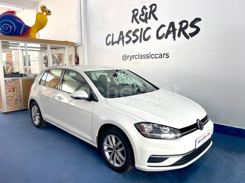 VOLKSWAGEN Golf Advance 1.0 TSI