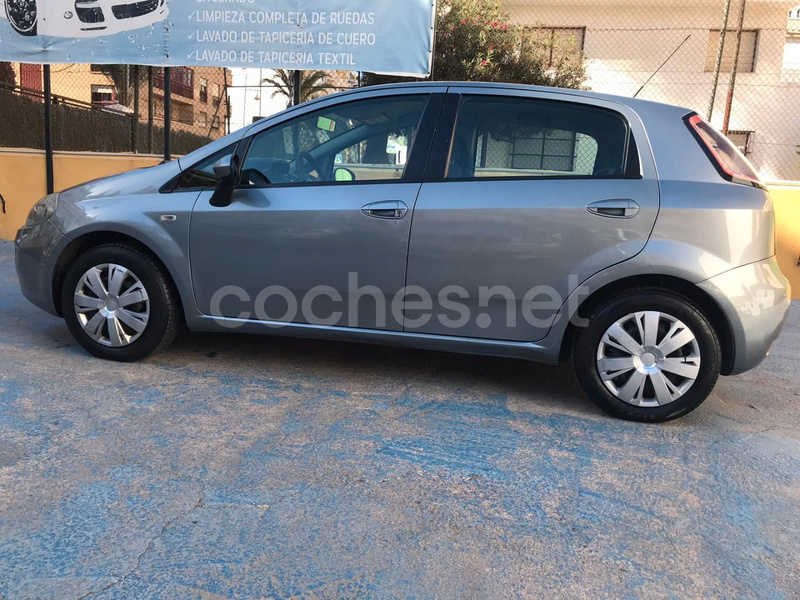 FIAT Punto 1.2 8v Easy 69 CV Gasolina SS 5p.