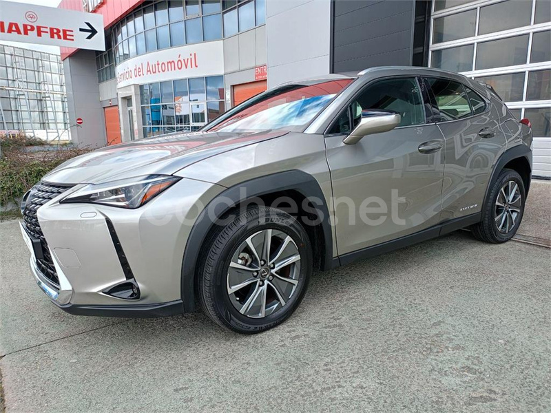 LEXUS UX 300e Business