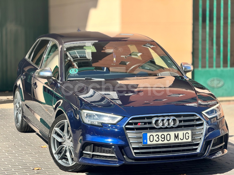 AUDI A3 S3 2.0 TFSI quattro S tronic Sedan