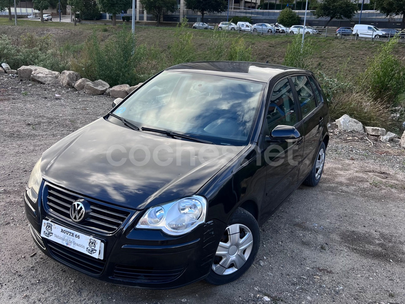 VOLKSWAGEN Polo 1.4 Advance