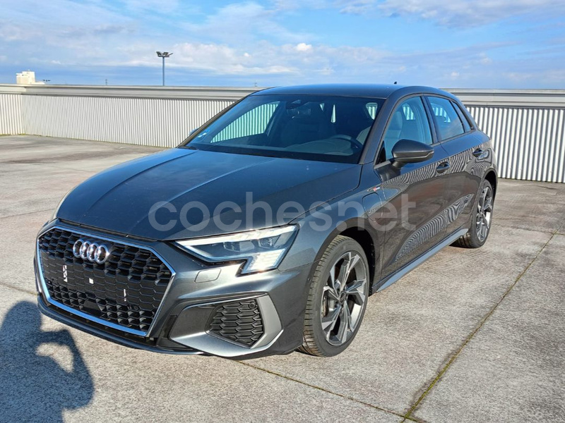 AUDI A3 Sportback Genuine 40 TFSI e S tron