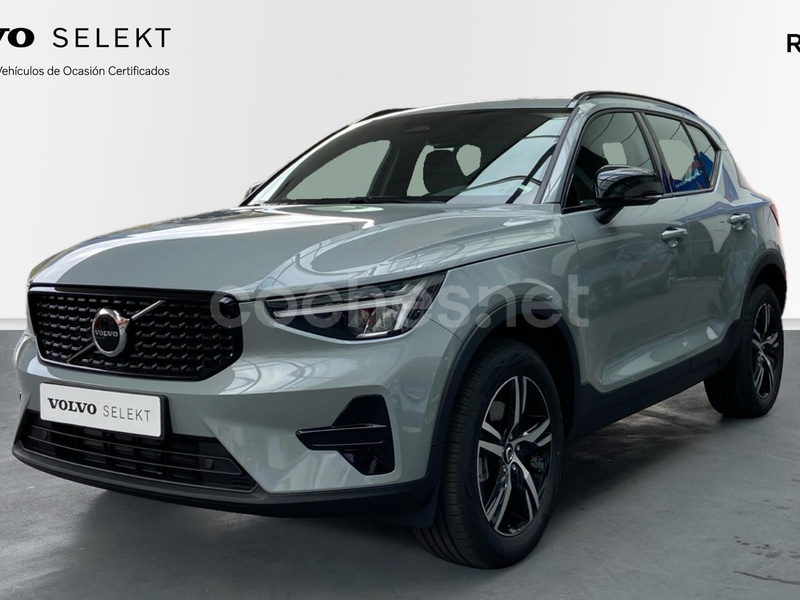 VOLVO XC40 2.0 B3 G Plus Dark Auto 5p.