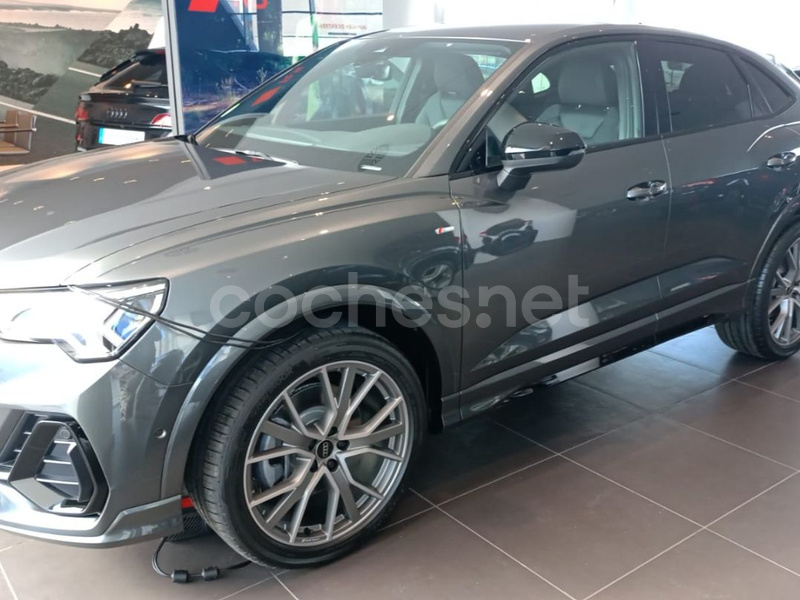 AUDI Q3 Sportback 40 TDI S tronic Quattro Black Lim.