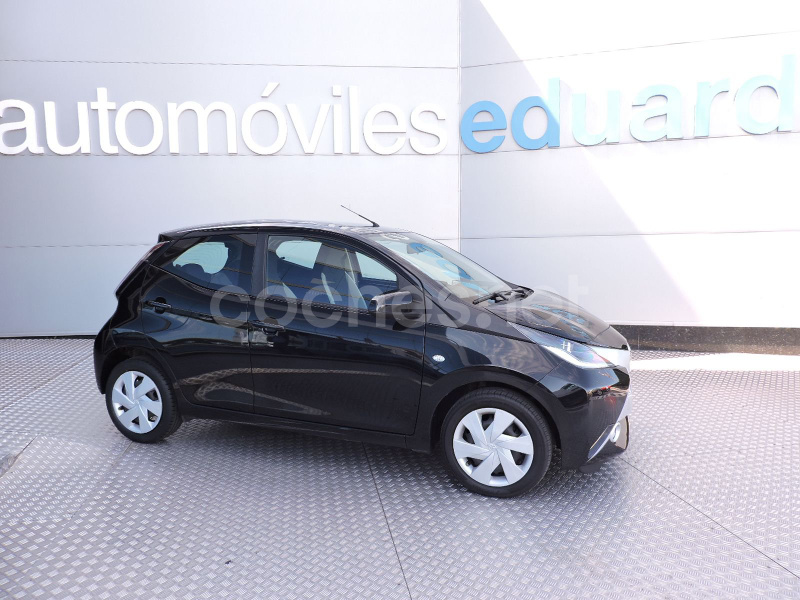 TOYOTA Aygo 1.0 70 xplay 5p.