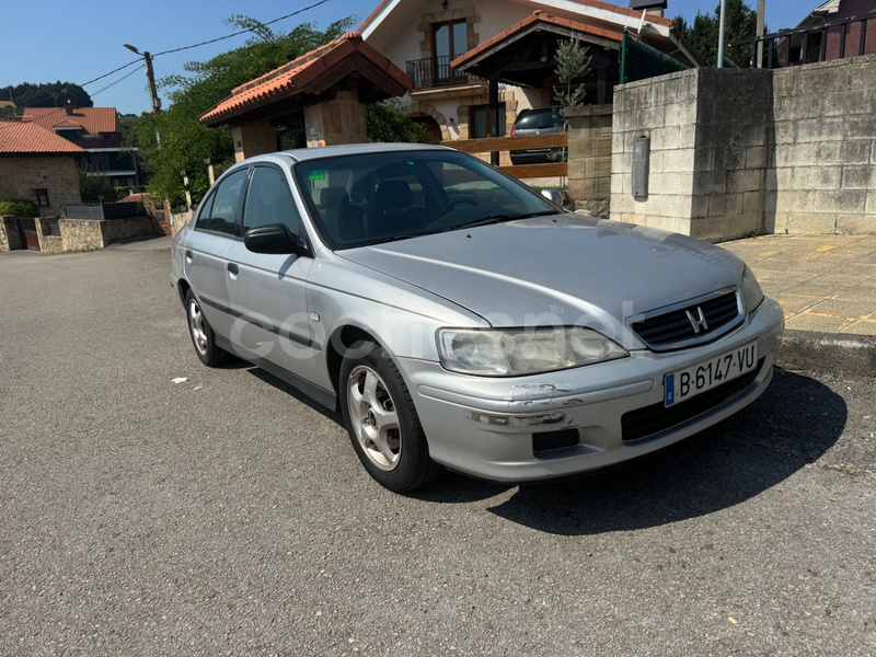 HONDA Accord 1.8 LS 4p.