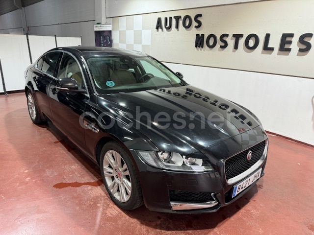 JAGUAR XF 2.0D 180PS Prestige