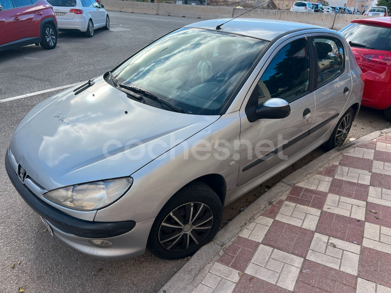 PEUGEOT 206 XT 90