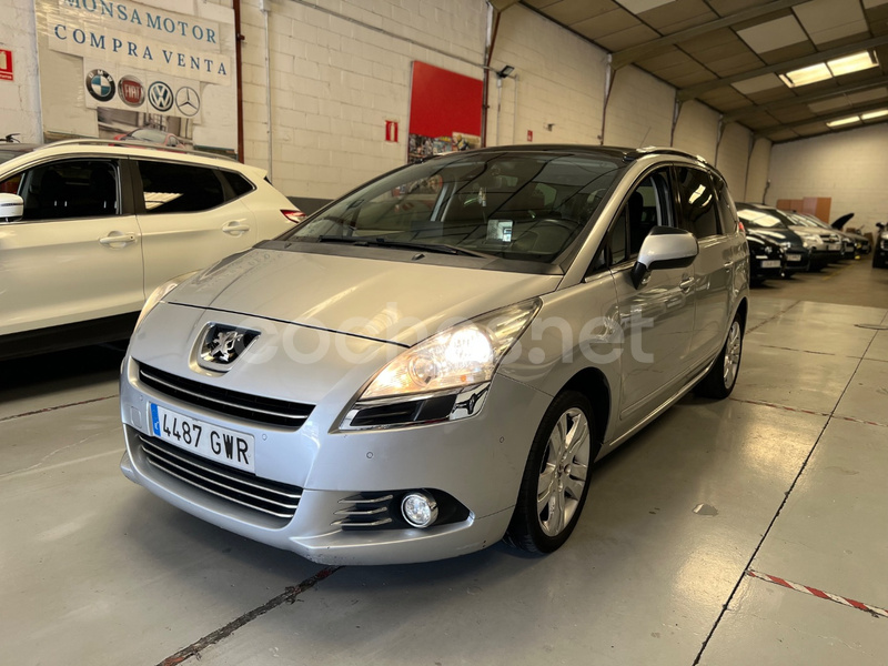 PEUGEOT 5008 Premium 1.6 HDI 110 FAP 5p.