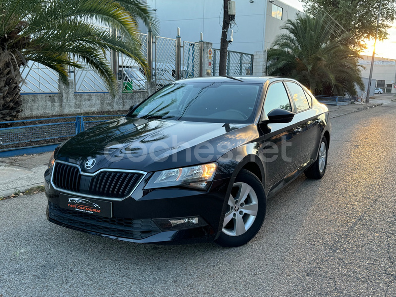 SKODA Superb 2.0 TDI Active