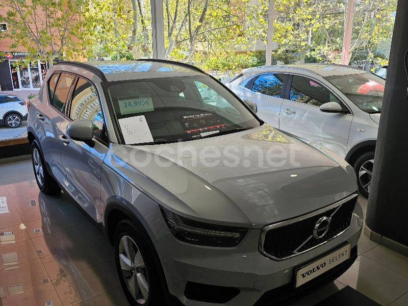 VOLVO XC40 1.5 T3 Momentum